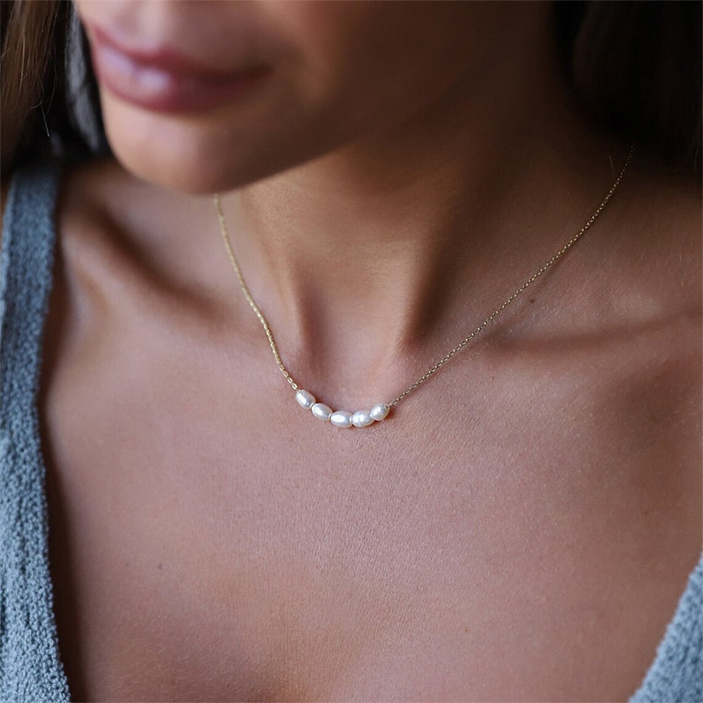 Susana - Pearls Choker Necklaces