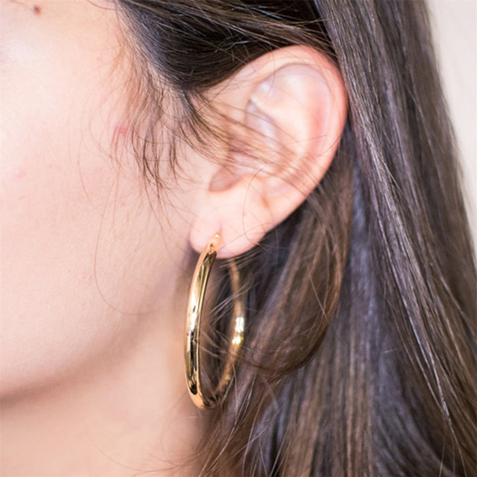 Alessia - Circle Hoop Earrings