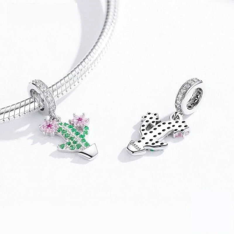 Cactus and flower silver charm - Figueira