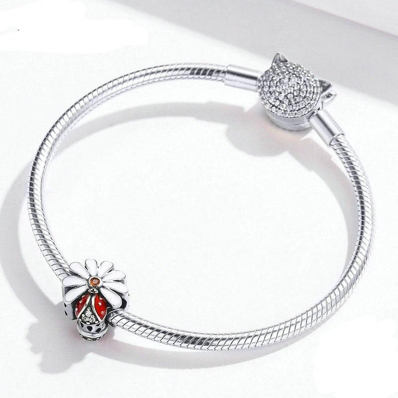 Silver Ladybug Flower Charm - Figueira