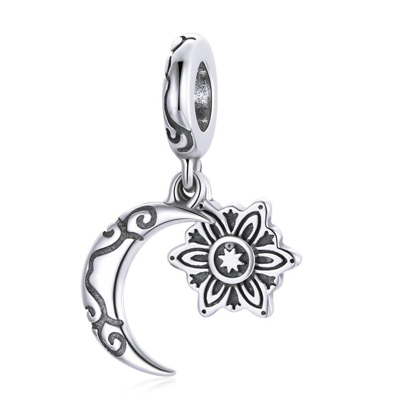 Bohemian Vintage Moon and Flower Dangle Moon Charm - Figueira