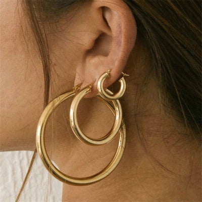 Alessia - Circle Hoop Earrings